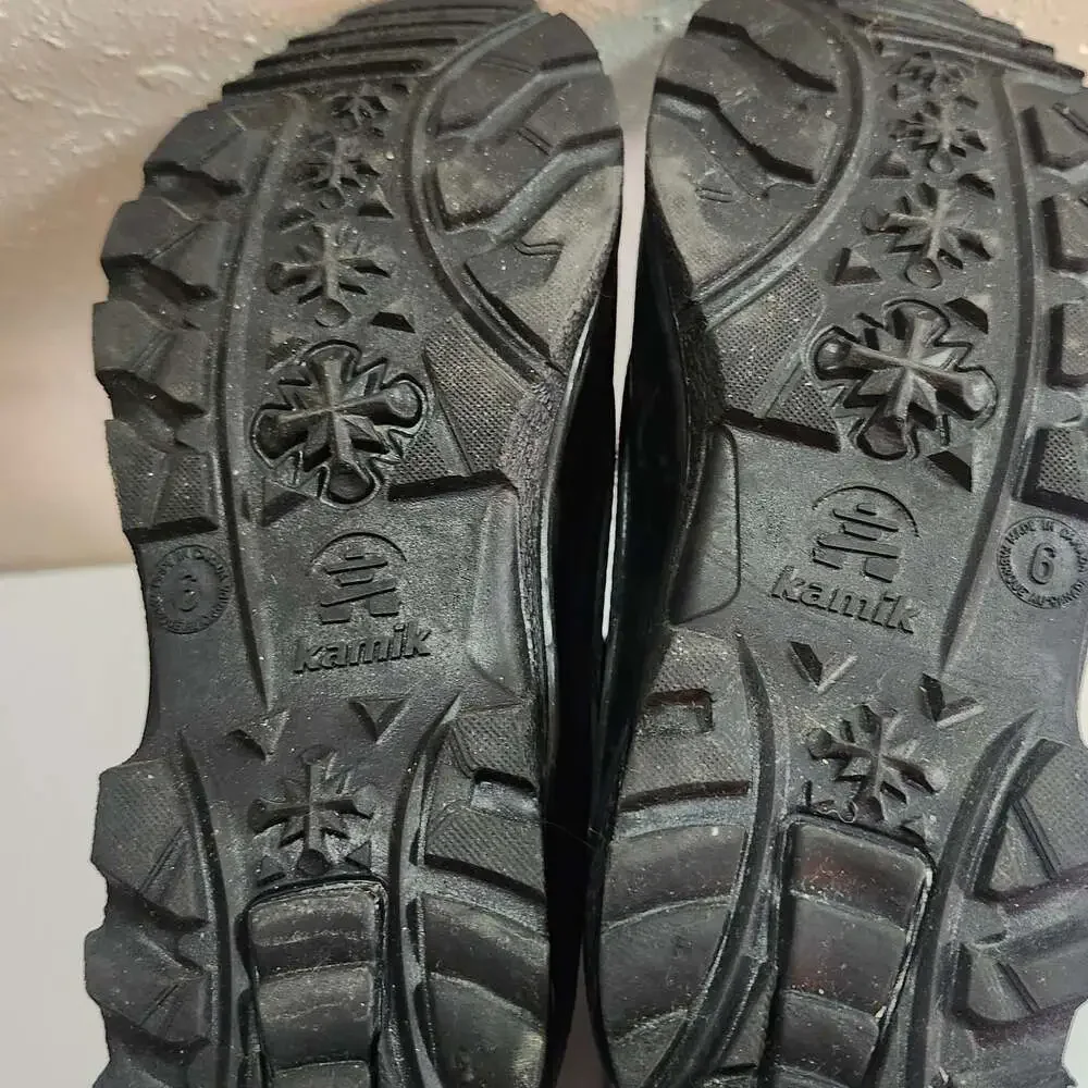 Kamik Black Waterproof Insulated Youth Winter Snow Boots Size 6